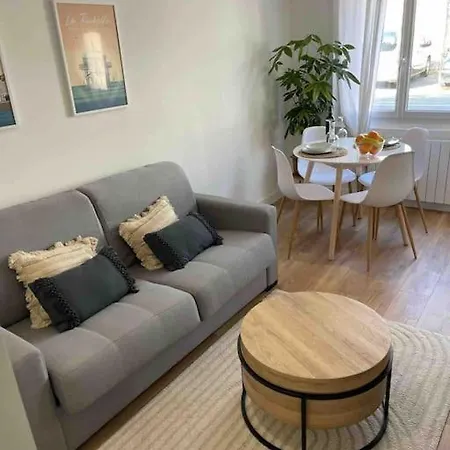 Apartment Le P'tit Rochelais - Proche Marche Central Et Gare Sncf- Wifi Haut Debit - La Rochelle (Charente-Maritime)