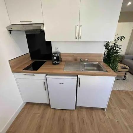 Le P'tit Rochelais - Proche Marche Et Gare Sncf- Wifi Debit - *